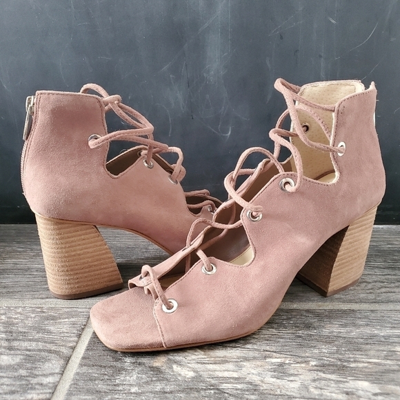 NEW Vince Camuto Nahara Mauve Suede Caged Heels - Picture 2 of 10